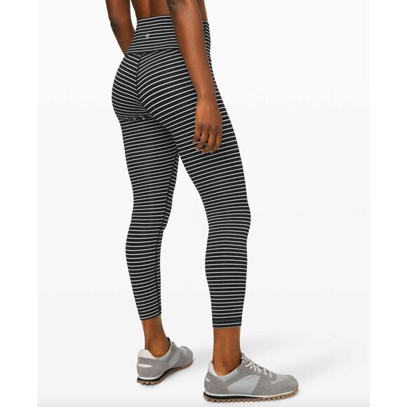 lululemon athletica Pants - Lululemon Parallel Stripe Black White Wunder Under High-Rise Tight 25" Size 6
